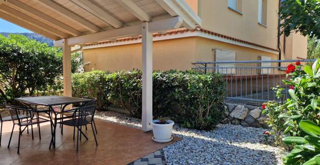 Apartman Brnic AQ P – s natkrivenom Terasom, 90 m od Plaže