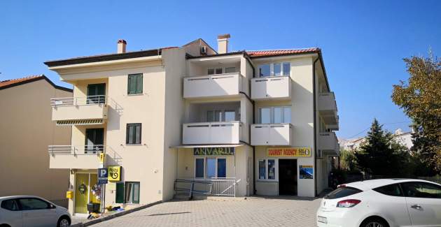 Apartman Brnic AQ 3 – s Balkonom, 90 m od Plaže
