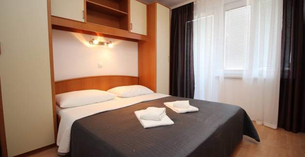 Apartman Brnic AQ 3 – s Balkonom, 90 m od Plaže