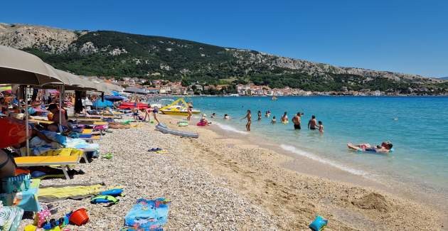 Apartman Brnic AQ 3 – s Balkonom, 90 m od Plaže