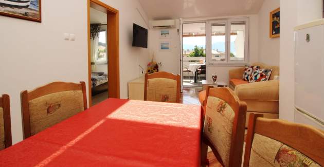 Apartment Dorcic AQ 1 - central Location, close to the Beach
