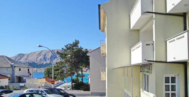 Apartment Dorcic AQ 2 - central Location, close to the Beach