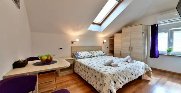 Room Barbalic Beach No.5 - central Location, near the Beach