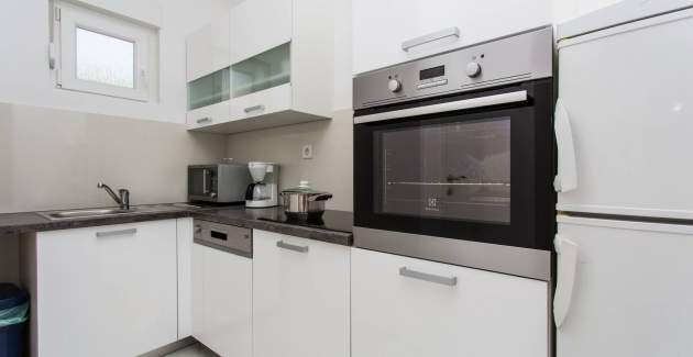 Modernes Apartment Berisha 1 Nr.5 – mit Balkon