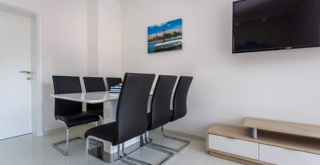 Modernes Apartment Berisha 1 Nr.5 – mit Balkon