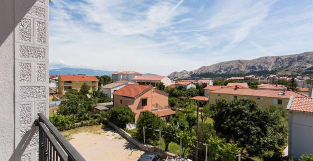 Modernes Apartment Berisha 1 Nr.5 – mit Balkon