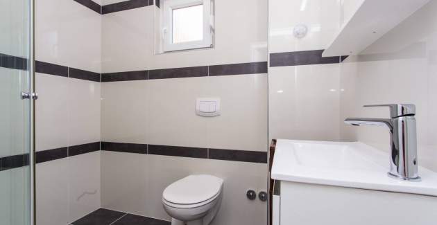 Modernes Apartment Berisha 1 Nr.5 – mit Balkon