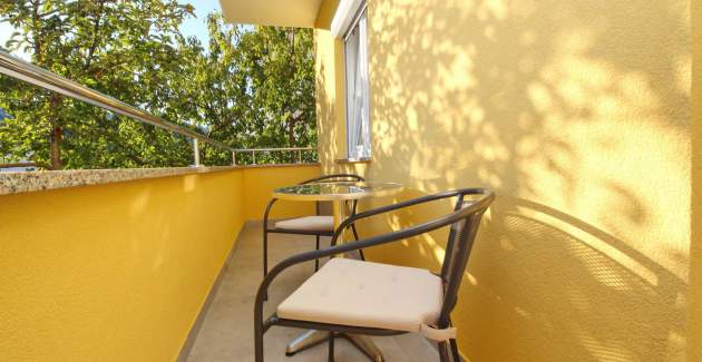 Charmantes Apartment Brnić Nr.3 - mit Balkon