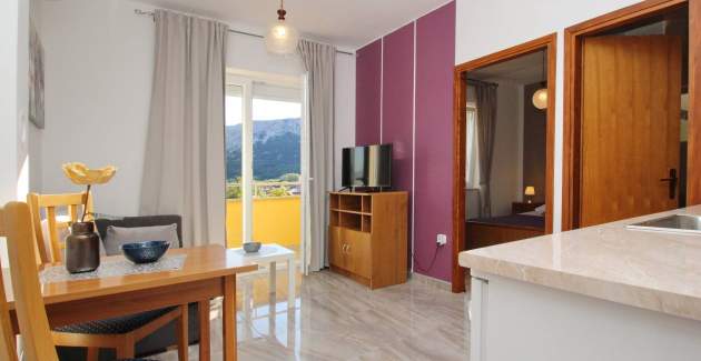 Charmantes Apartment Brnić Nr.3 - mit Balkon