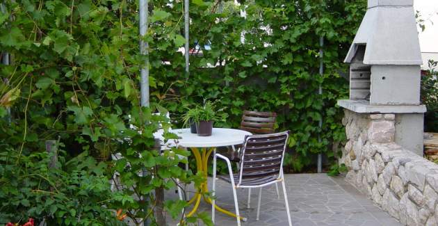Charmantes Apartment Brnić Nr.7 - mit Balkon und Meerblick