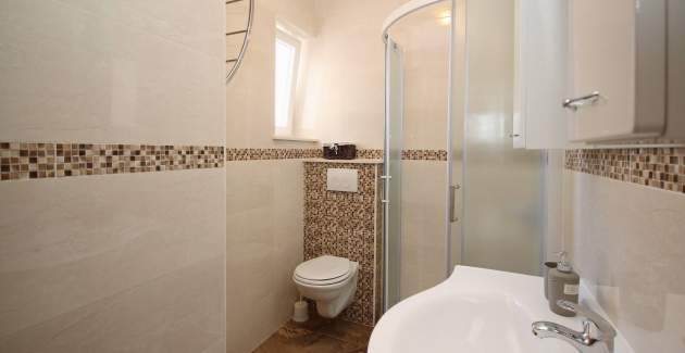 Charmantes Apartment Brnić Nr.5 - mit Balkon