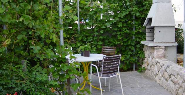 Charmantes Apartment Brnić Nr.5 - mit Balkon