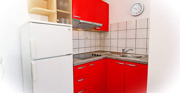 Charmantes Apartment Brnić Nr.8 - mit Balkon