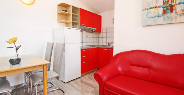 Charmantes Apartment Brnić Nr.8 - mit Balkon