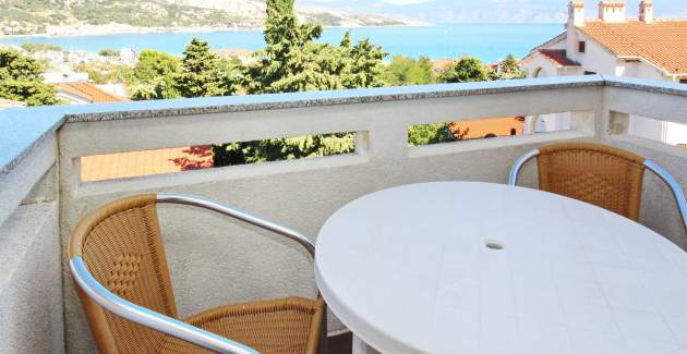 Apartment Brnic Nar. more - with Sea View, 350m from the Beach