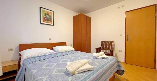 Capic Z2 - Apartment with Balcony and Parking spot, 300 m from the Beach