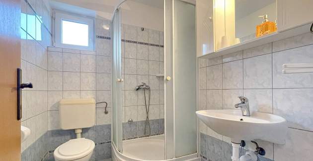 Capic Z5 - Apartment with Balcony and Parking spot, 300 m from the Beach