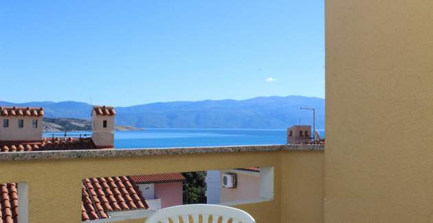 Capic Z6 - Apartment with Balcony and Parking spot, 300 m from the Beach