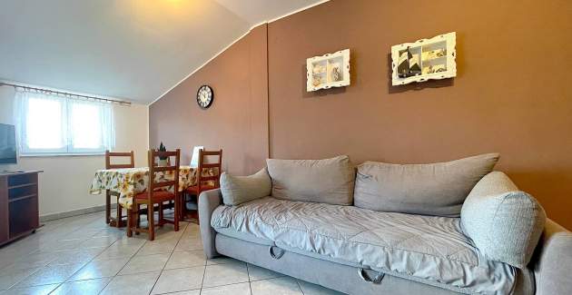 Capic Z7 - Apartment with Balcony and Parking spot, 300 m from the Beach