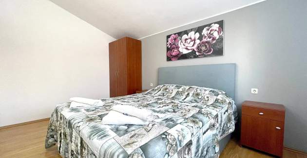 Capic Z7 - Apartment with Balcony and Parking spot, 300 m from the Beach