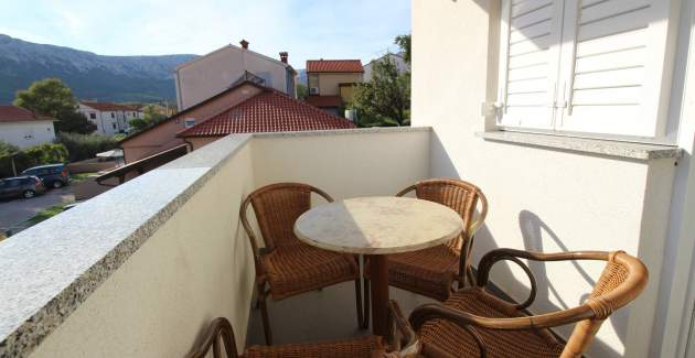 Apartment Cugalj - with Balcony, 1st floor, 300 m from the Beach