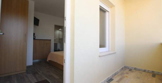Room Dekanic No.4 - with mini Fridge and Balcony