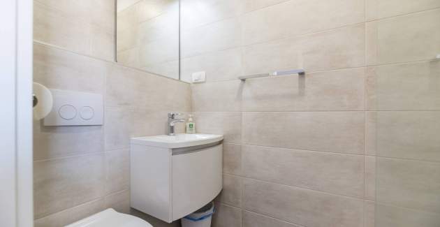 Zimmer Dekanic Nr.1 – mit Minikühlschrank und Terrasse