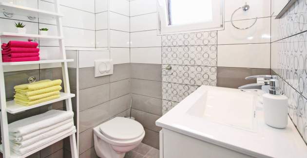 Apartment Mihaela - 350m from the Beach