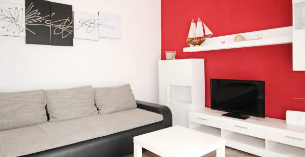 Apartment Mihaela - 350m from the Beach