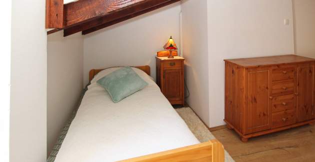 Apartment Fantov - in the old Part of Baska, with a nearby Parking