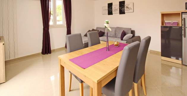 Apartment Gorica 2 No.1 - with Terrace and Pool