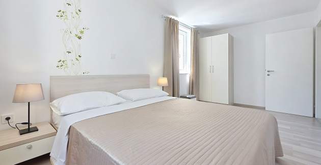 Apartment Gorica 2 No.1 - with Terrace and Pool