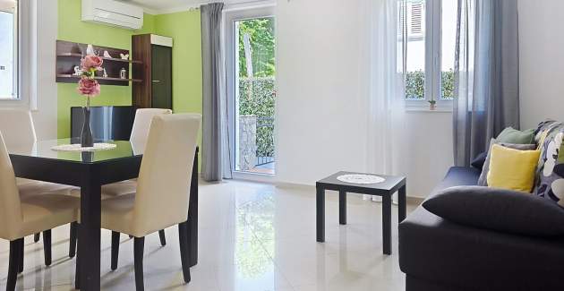 Apartment Gorica 2 No.2 - with Terrace and Pool