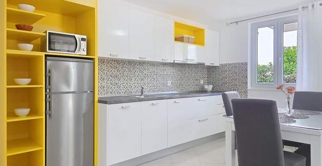 Appartamento Gorica 2 n.3 – con terrazza e piscina