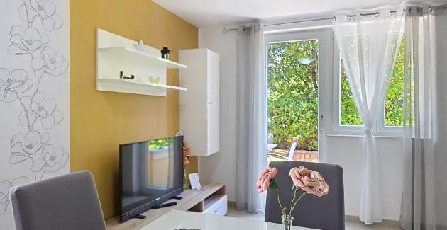 Appartamento Gorica 2 n.3 – con terrazza e piscina