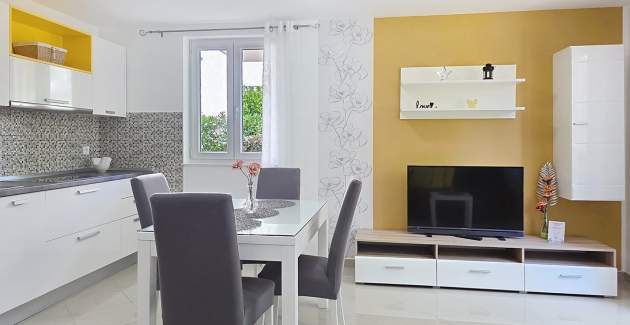 Appartamento Gorica 2 n.3 – con terrazza e piscina
