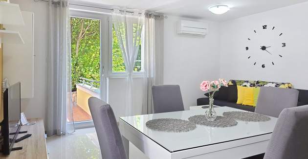 Appartamento Gorica 2 n.3 – con terrazza e piscina