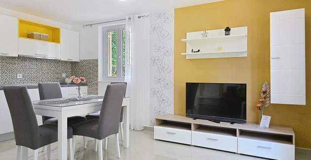 Appartamento Gorica 2 n.3 – con terrazza e piscina