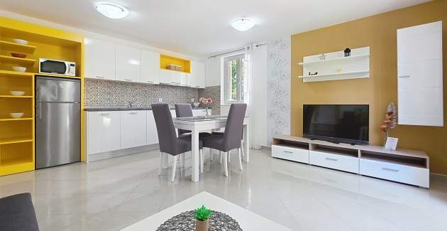 Appartamento Gorica 2 n.3 – con terrazza e piscina