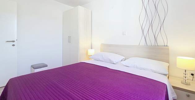 Apartment Gorica 2 No.5 - with Balcony and Pool