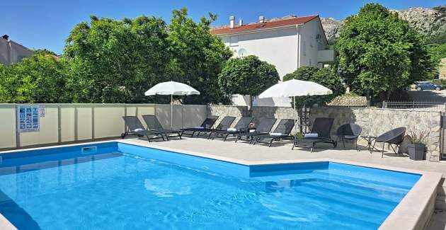 Apartment Gorica 2 No.6 - with Balcony and Pool