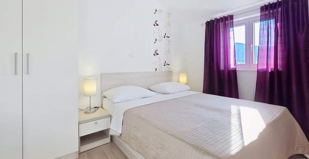 Apartment Gorica 2 No.8 - with Balcony and Pool