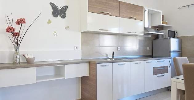 Apartment Gorica 2 No.9 - with Balcony and Pool