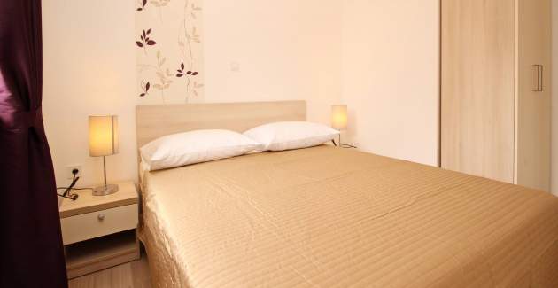 Apartment Gorica 2 No.7 - with Balcony and Pool