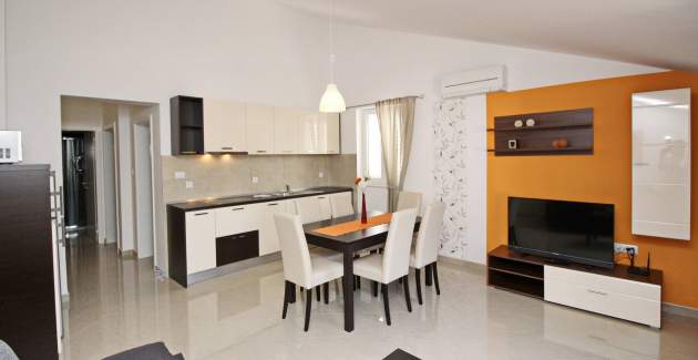 Apartment Gorica 2 No.7 - with Balcony and Pool