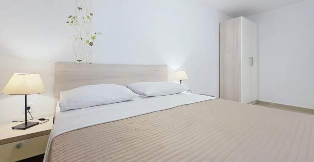 Appartamento Gorica 2 n.10 – con piscina, a livello seminterrato