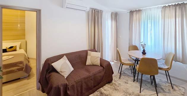 Apartment Grozdana No.3 - with Balcony
