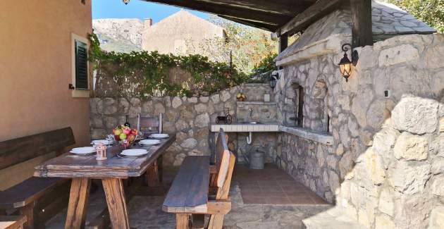 Holiday House Katarinini Dvori - with private Pool