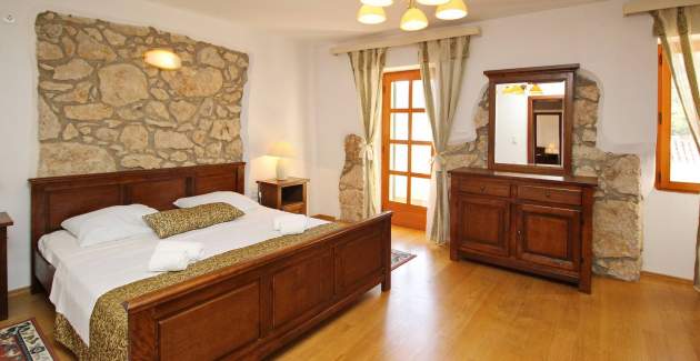 Holiday House Katarinini Dvori - with private Pool