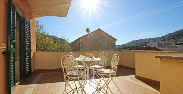 Holiday House Katarinini Dvori - with private Pool